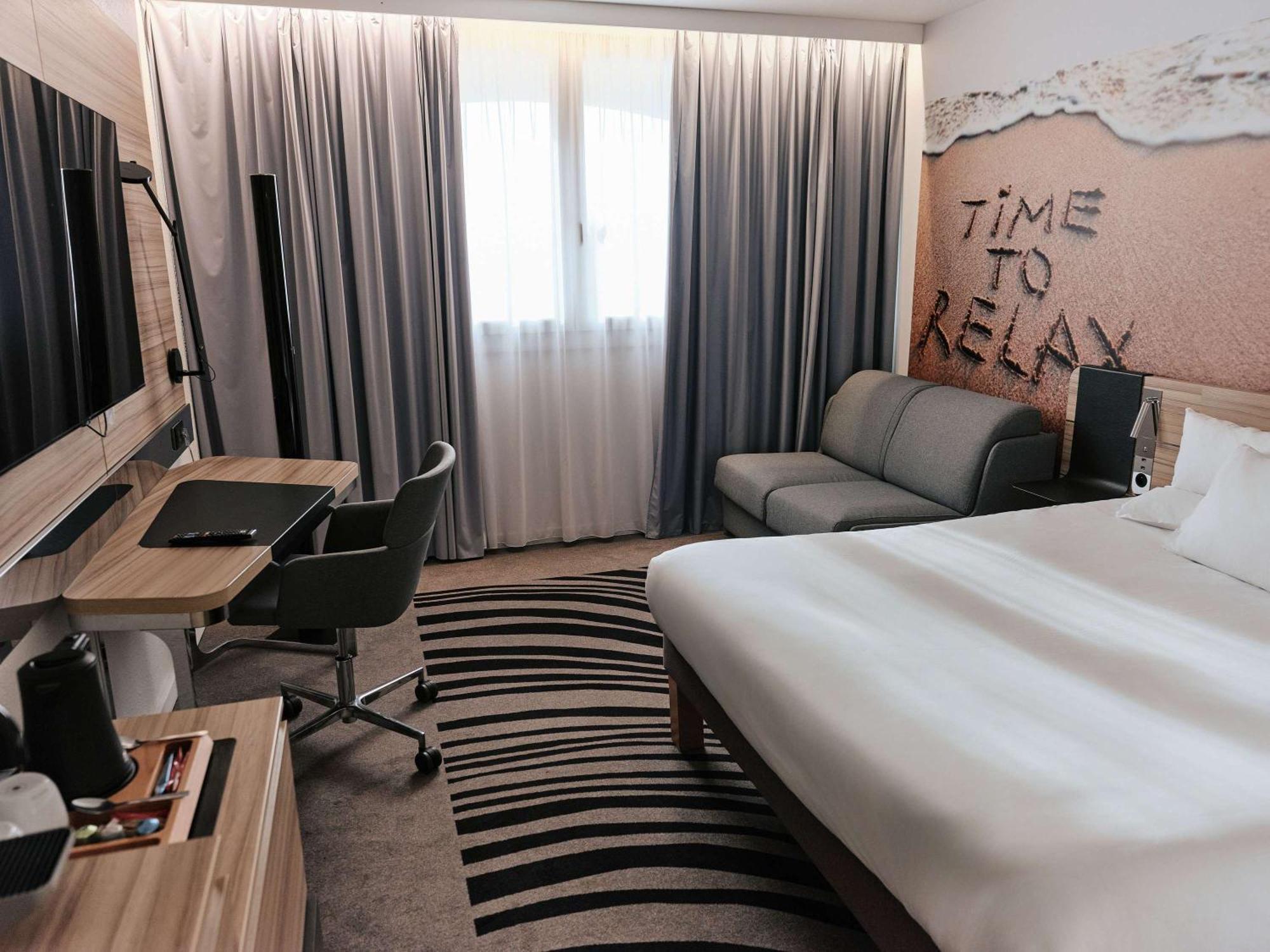 Novotel Монпелье Экстерьер фото