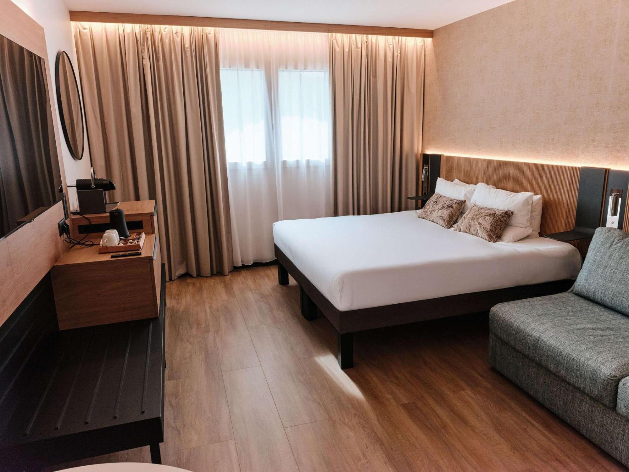 Novotel Монпелье Экстерьер фото
